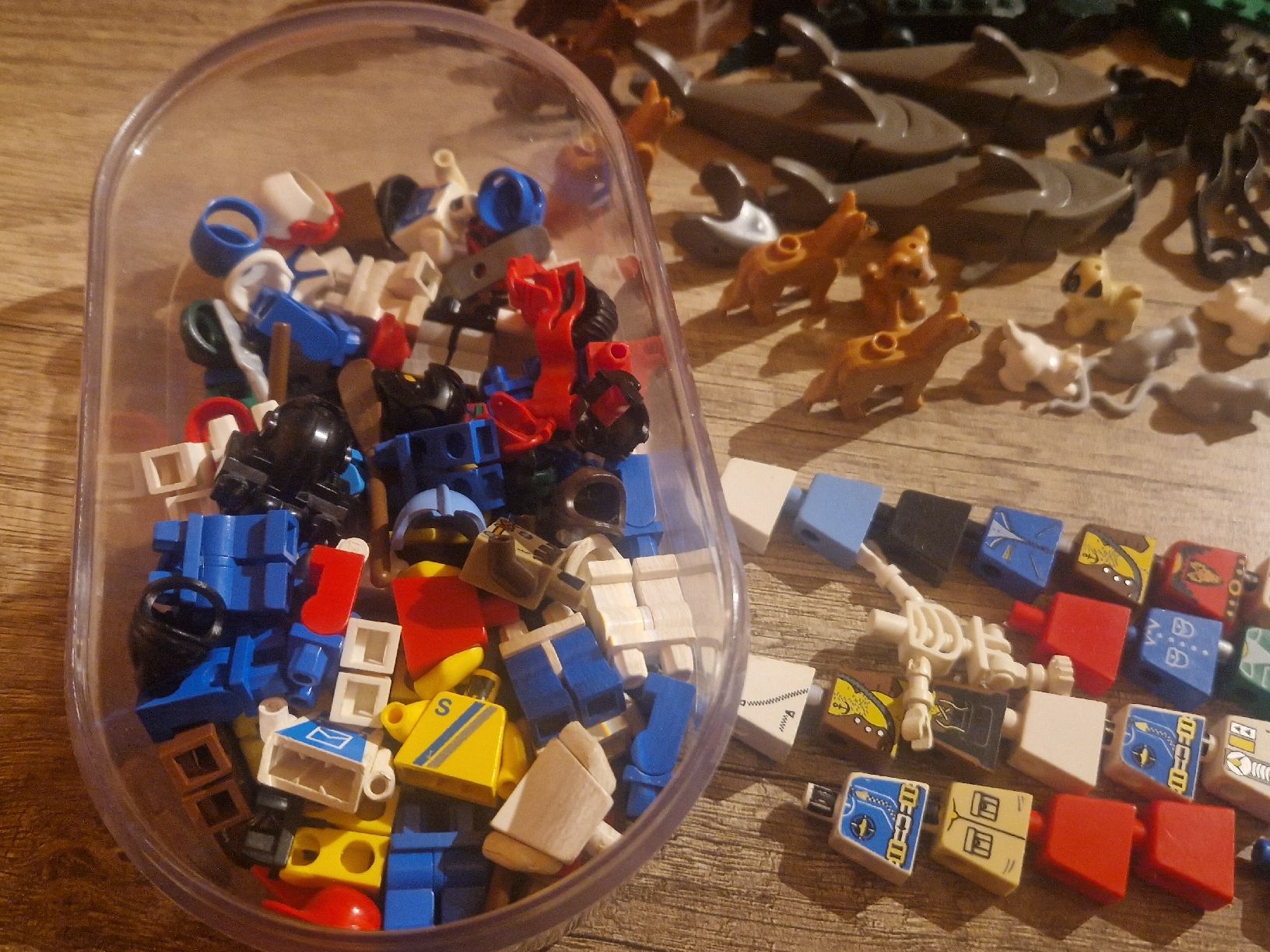 Lego Kit di costruzioni: Lego Figuren Sammlung – Usato da Eschenbach SG venduto da and_rq76 4