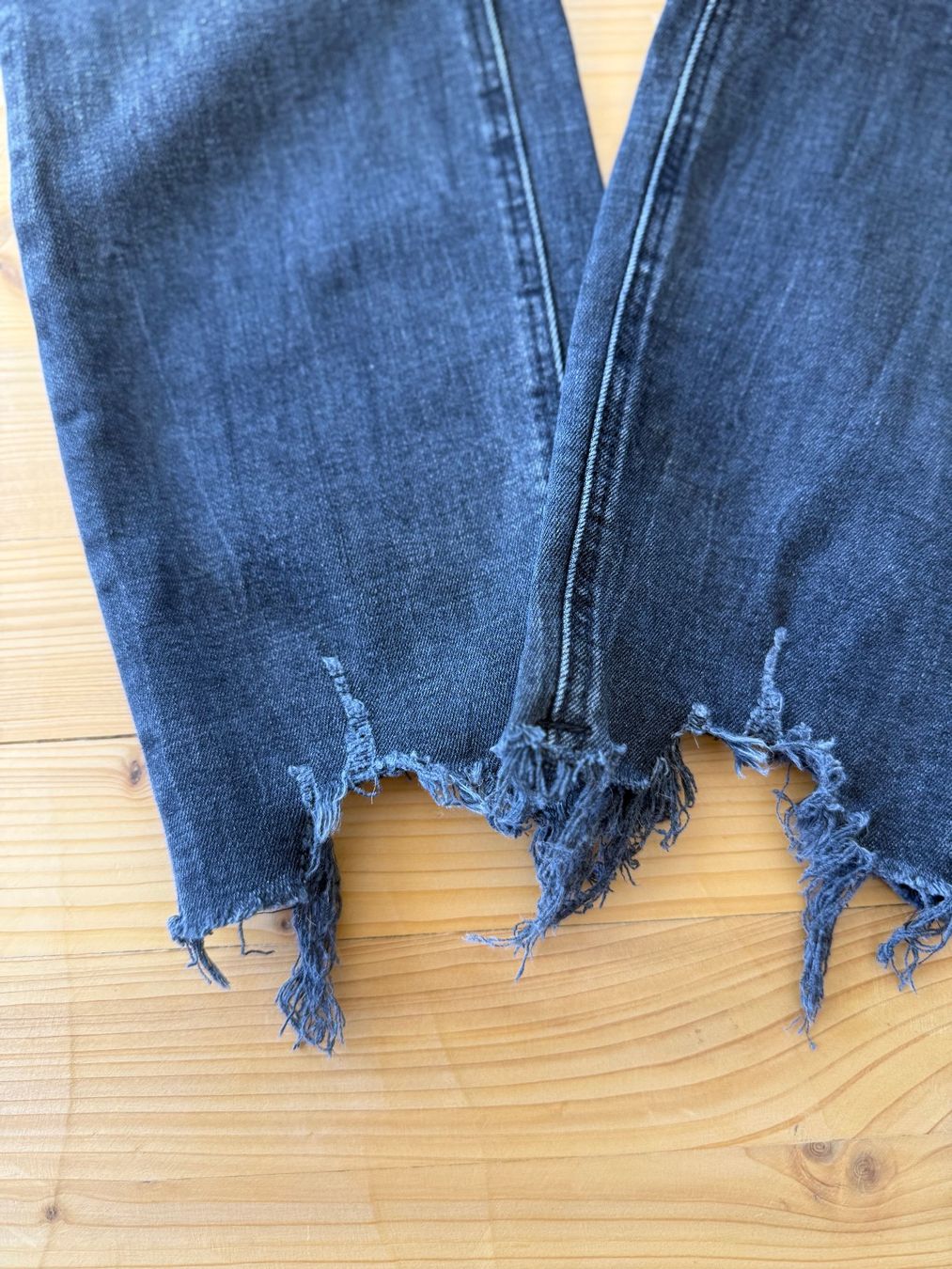 Zara Jeans: Zara Damen Jeans Gr. 44  grauschwarz – Gebraucht aus Kirchdorf AG von coco123 3