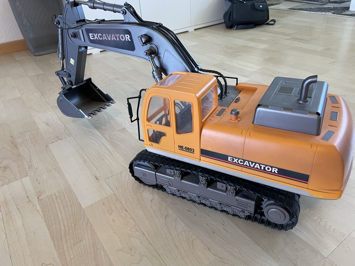 Escavatori: Bagger mit Fernbedienung Excavator HE-0803 – Usato da Volketswil venduto da heiri05 3