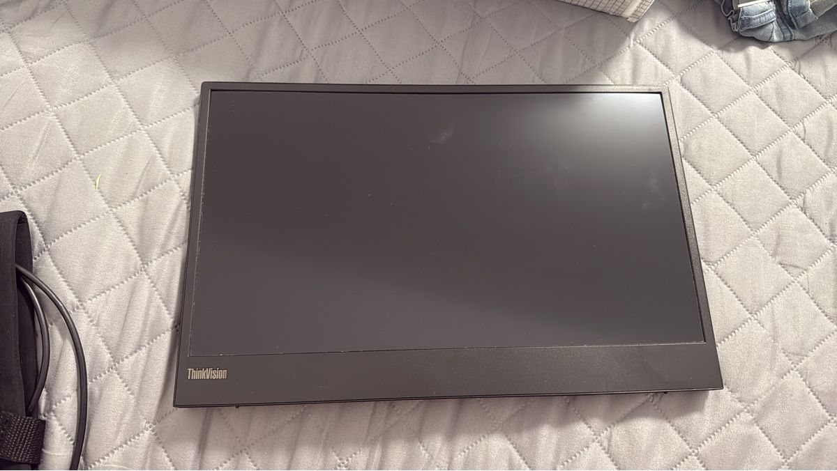 Lenovo Monitor: Écran ThinkVision 15.6 pouces - Portable et léger! – Nuovo (secondo la descrizione) da Tramelan venduto da arb_hky2
