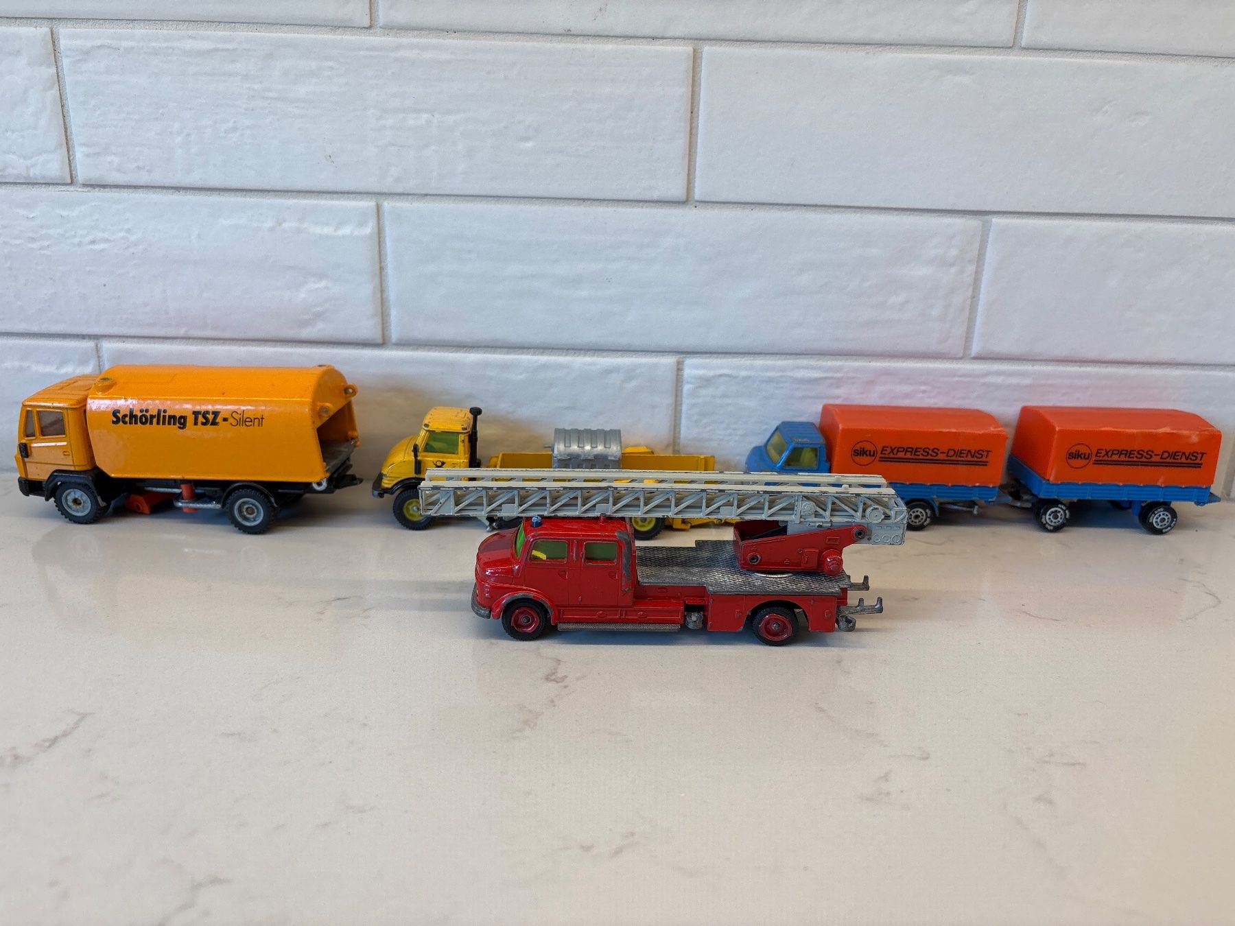 Siku Modellbausätze & Standmodelle: Siku lot de camions usagés – Gebraucht aus Gollion von Hampton 2