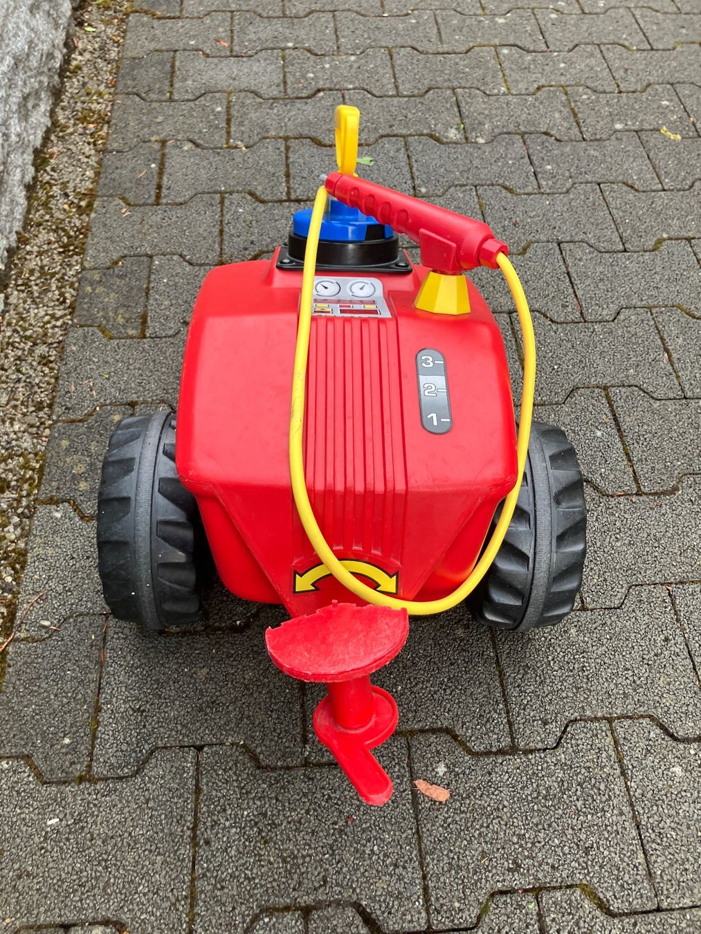 Rolly Toys Véhicules pour enfants: Spielzeug-Spritzfass Rolly Fire – D'occasion à Sempach Station par Pipopipo
