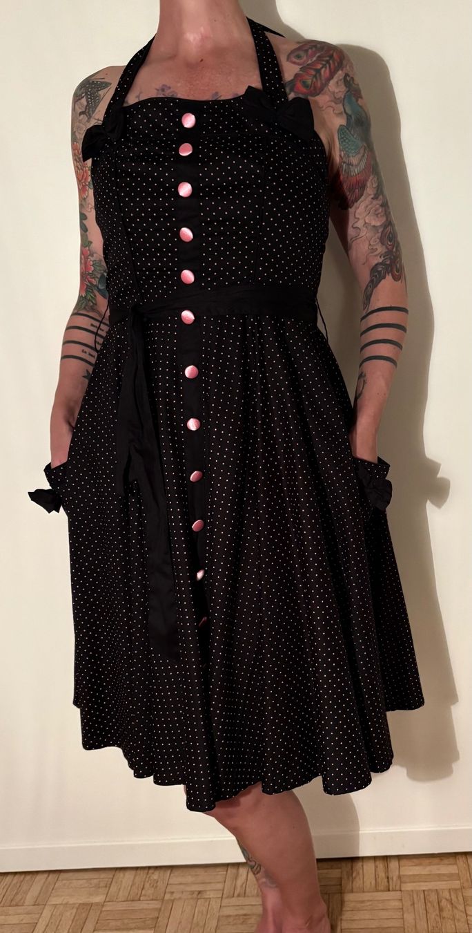 Kleider: Rockabilly vintage Neckholderkleid von Hell Bunny – Gebraucht aus Zürich von wei_8n2l 3