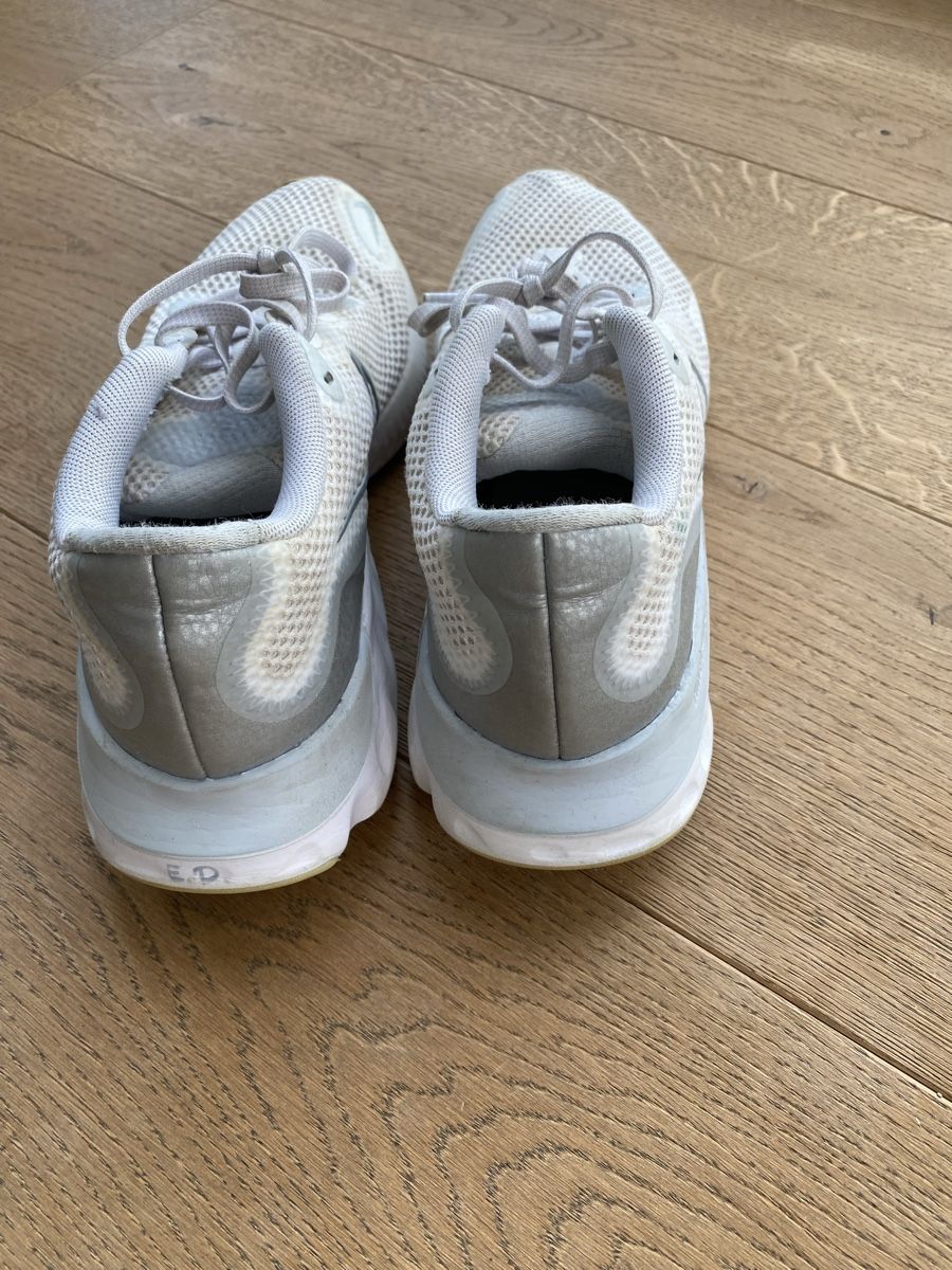 Nike Scarpe da donna: Nike Hallenturnschuh – Usato da Watt venduto da yaelD 1