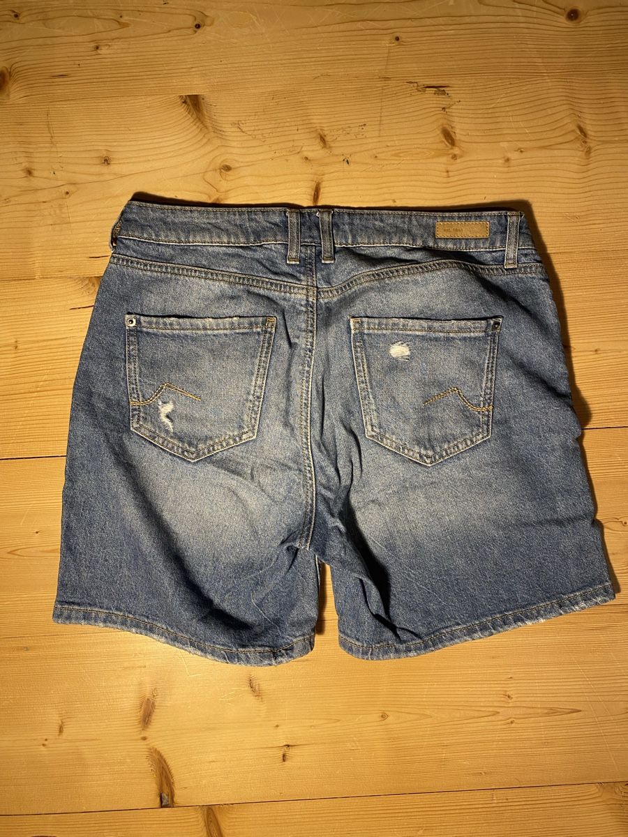 C&A Pantaloni: Kurze Hosen – Usato da Bern venduto da ha6_zm75 1