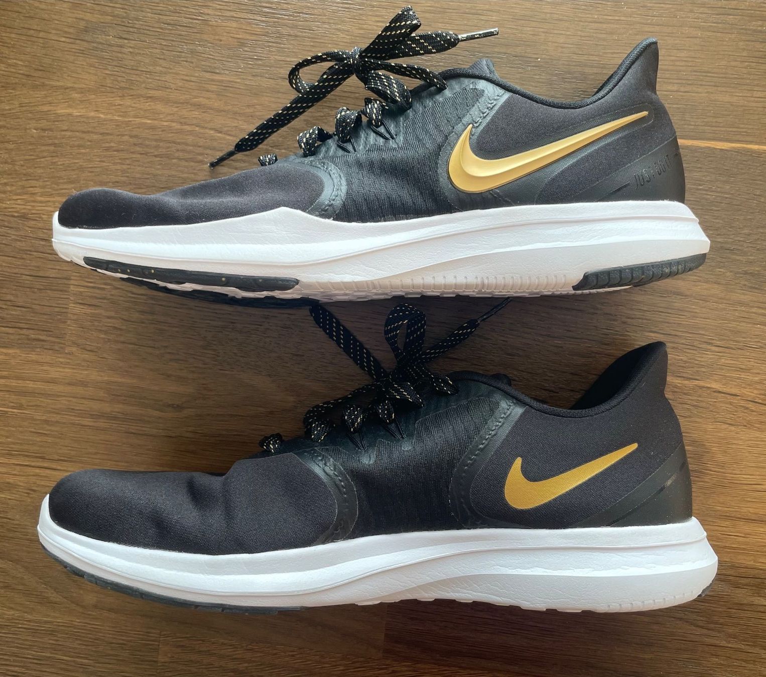 Nike Scarpe da donna: Nike training shoes – Usato da Olten venduto da B3ren
