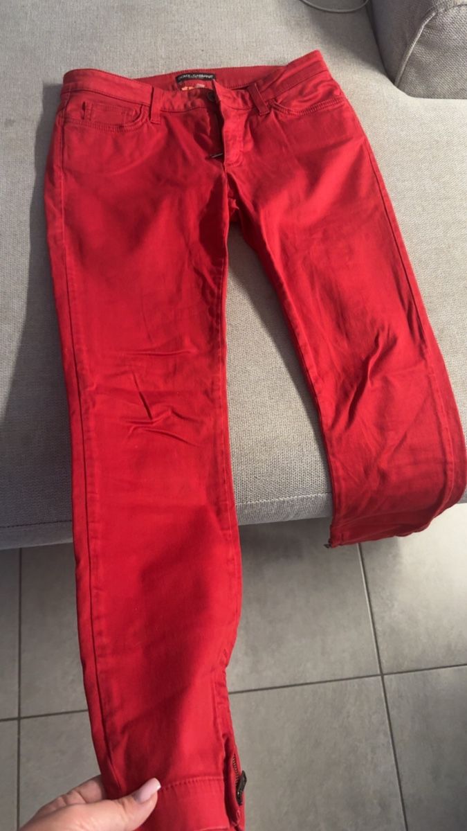 Dolce & Gabbana Jeans: Jeans Dolce & Gabbana rouge – Usato da Lausanne venduto da mar_f6fj