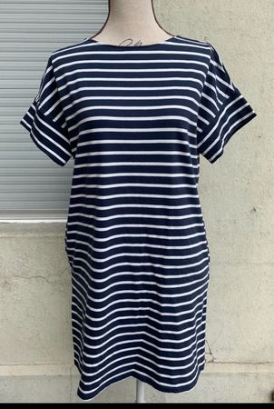 relax robe t-shirt 2 poches UNIQLO 100%coton marine t.XS