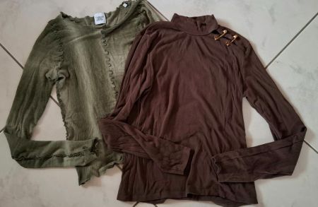 2x  Hübsche Langarm T - Shirt Gr.M für Damen.