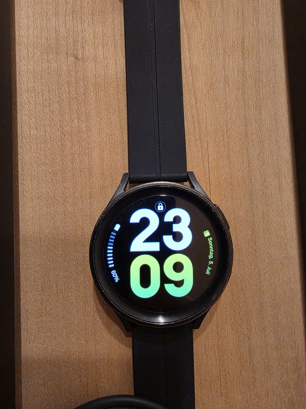 Samsung Smartwatch: Samsung Galaxy Watch 5pro – D'occasion à Ebnet par Pasci89 1