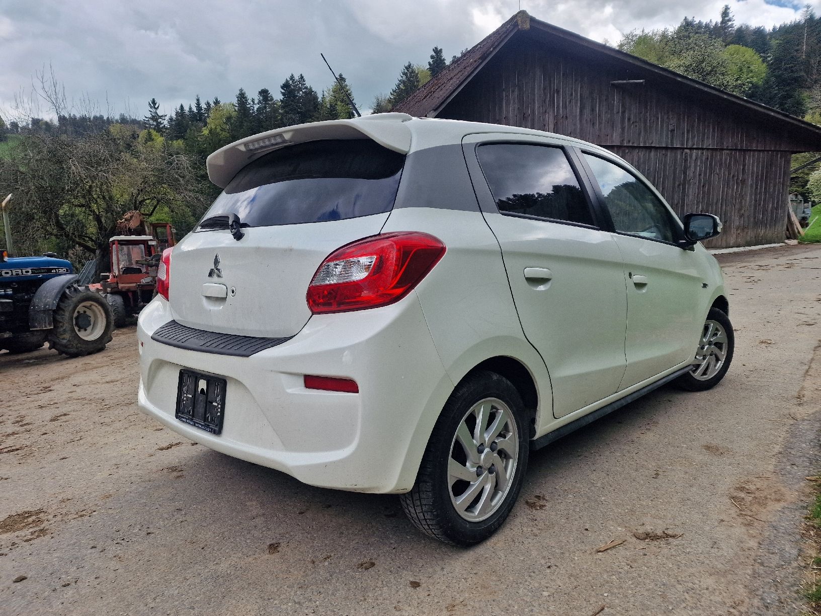 Mitsubishi Autos: Mitsubishi Space Star – Défectueux à Menznau par CS1.6 3