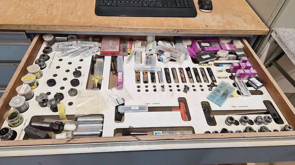 Tutte le macchine: CNC Bearbeitungszentrum – Usato da Adliswil venduto da Space07 2