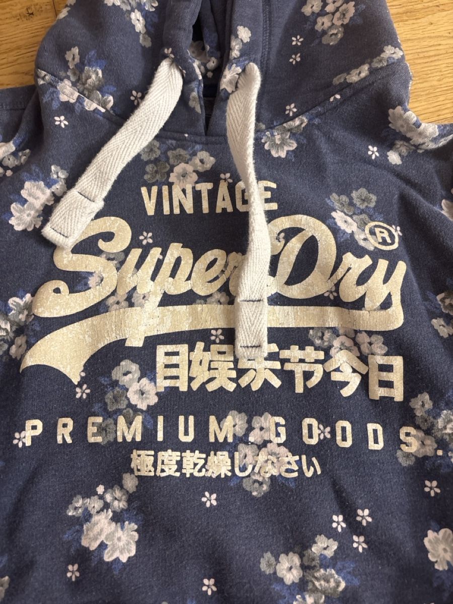 Superdry Maglioni & Felpe: Set 2 Damen Superdry Hoodie, Gr. M – Usato da Wilen b. Wil venduto da b-mountain 6
