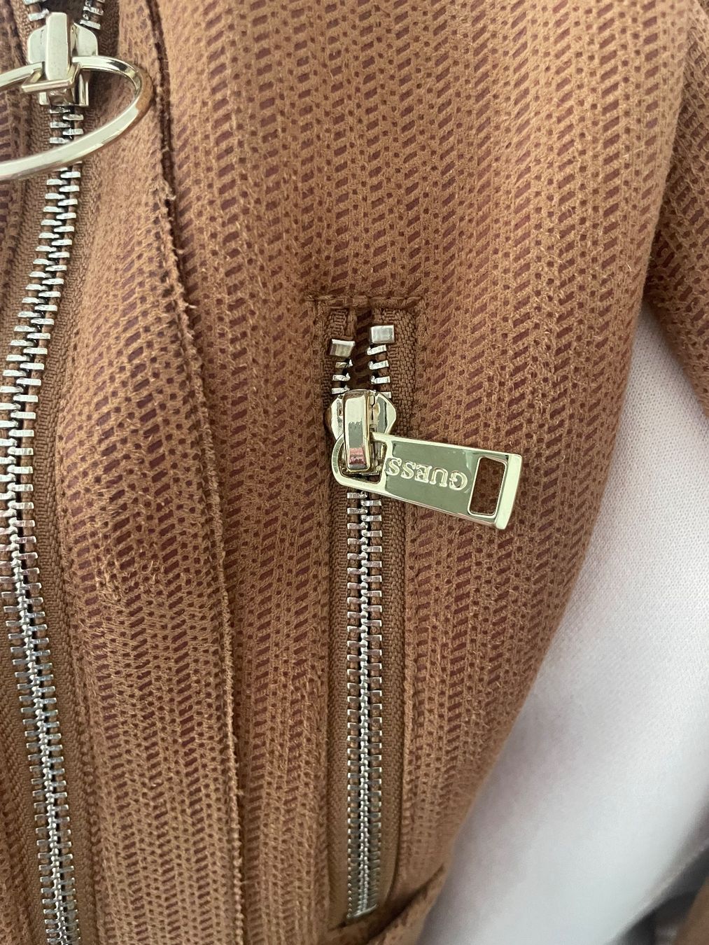 Guess Jacken: Wildlederjacke von Guess – Gebraucht aus Ennetbürgen von Tamloi1234 3