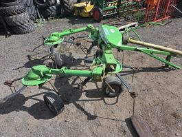 Kreiselheuer Deutz fahr /Bucher  gezogen