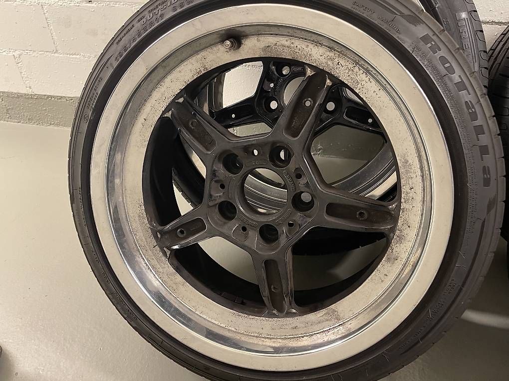 BMW Cerchioni: Original BMW Felgen Styling 21  Silber  - 8er Typ E31 – Usato da Zürich venduto da E93 1
