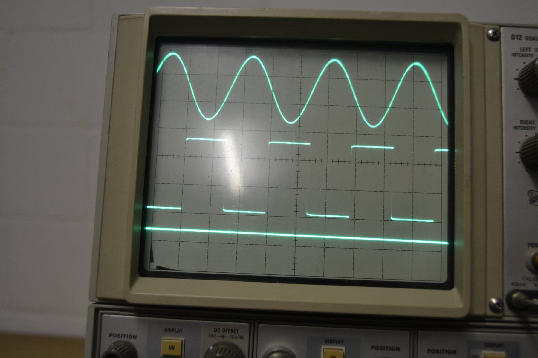 Misurare: Tektronix D12 / 5103N Dual-Beam non-storage – Usato da Wil SG venduto da fanofrio 1