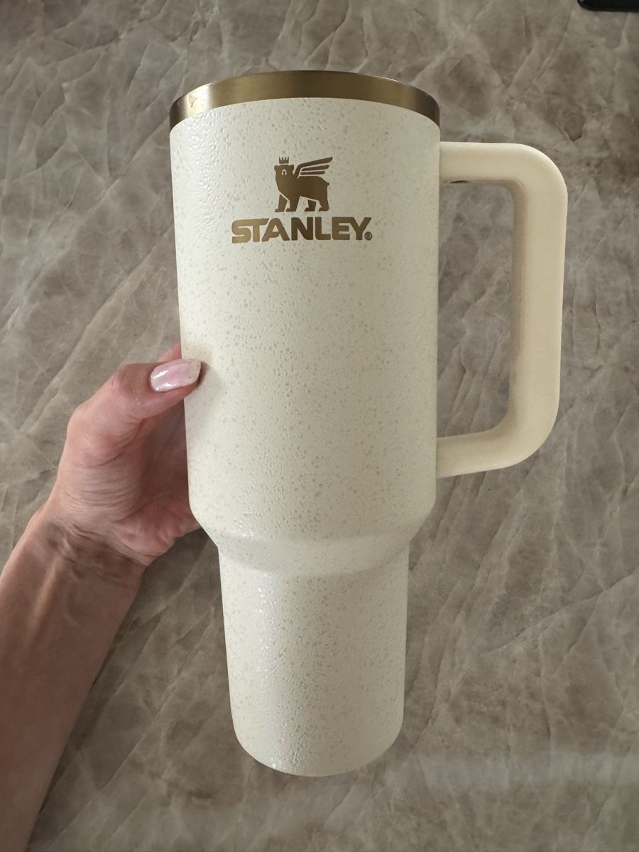 Stanley Trinkflaschen & Thermosflaschen: Stanley Quencher 1.18l – Neu (gemäss Beschreibung) aus Farnern von allthingspreloved