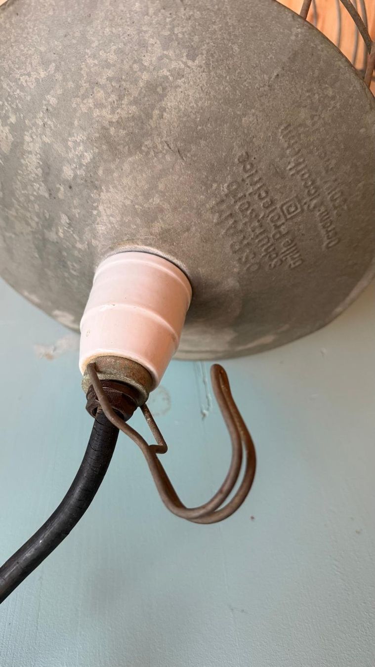 Lampen: Infrarotlampe mit Retro Schutzkorb – Gebraucht aus Krauchthal von SamsPuce 5