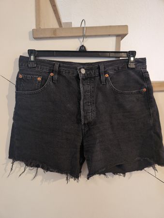 Levi's 501 Shorts Damen Schwarz W29 