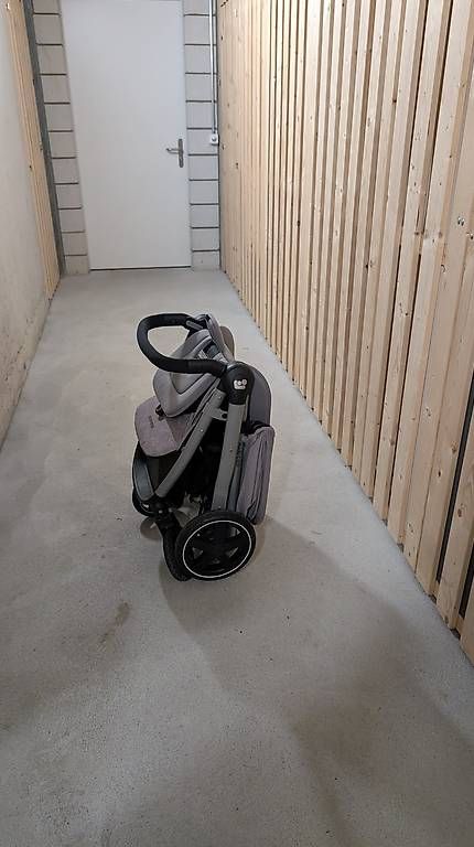 Carrozzine: Maxicosi Kinderwagen – Usato da Hindelbank venduto da otair 4