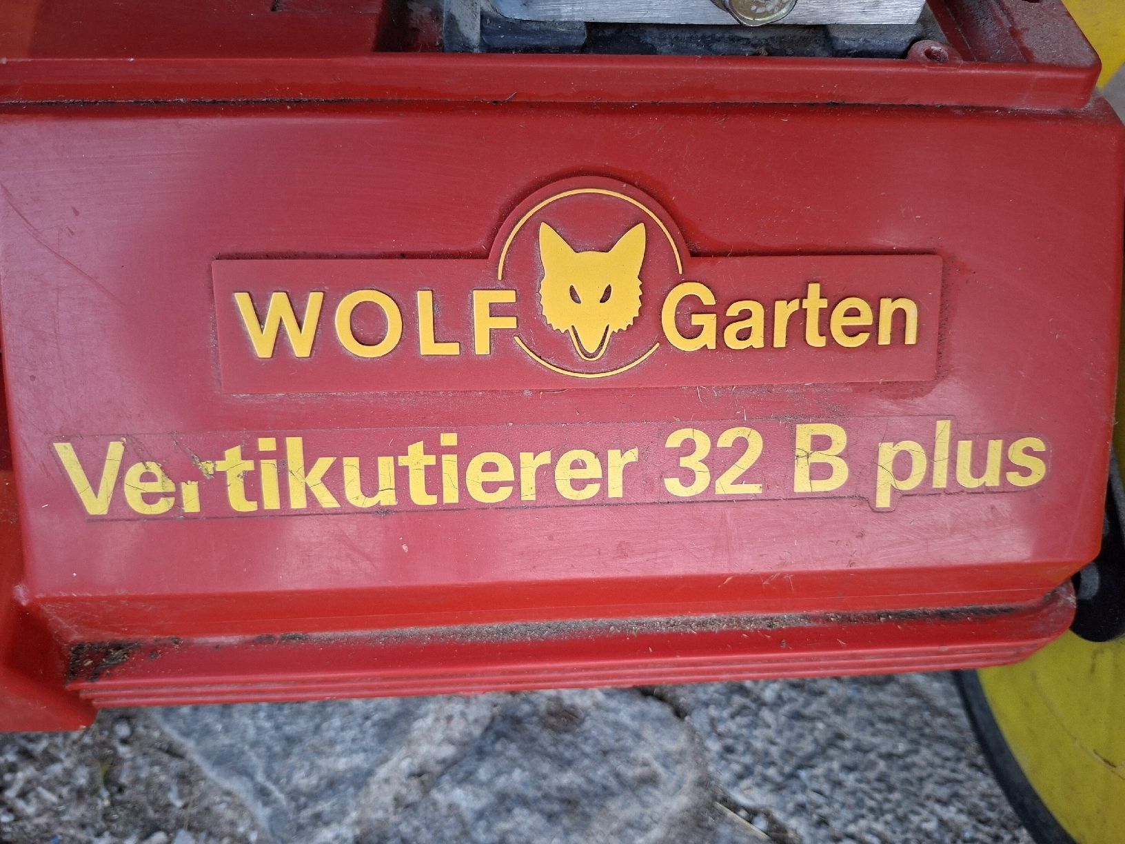 Wolf Garten Attrezzi per la lavorazione del suolo: Wolf Garten Vertikutierer 32 B Plus – Usato da Niederuzwil venduto da Dakitiki 4