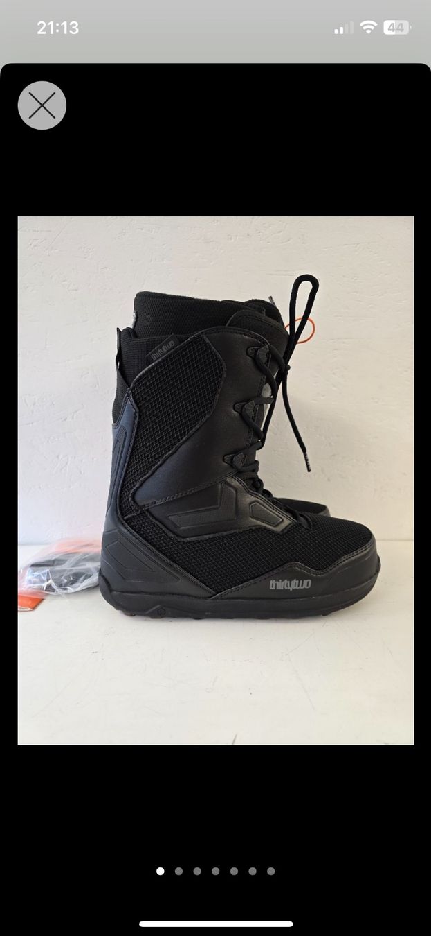 Scarpe da uomo: Bottes de snowboard neuves, taille 44.5 – Nuovo e nell'imballaggio originale da Adliswil venduto da Martina.Zelenakova