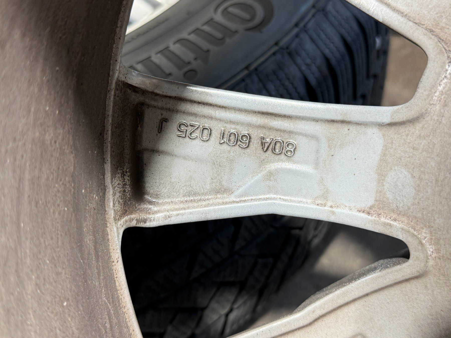 Audi Pneumatici & Ruote complete: Audi Original Winterräder – Usato da Neftenbach venduto da ladu_ 6