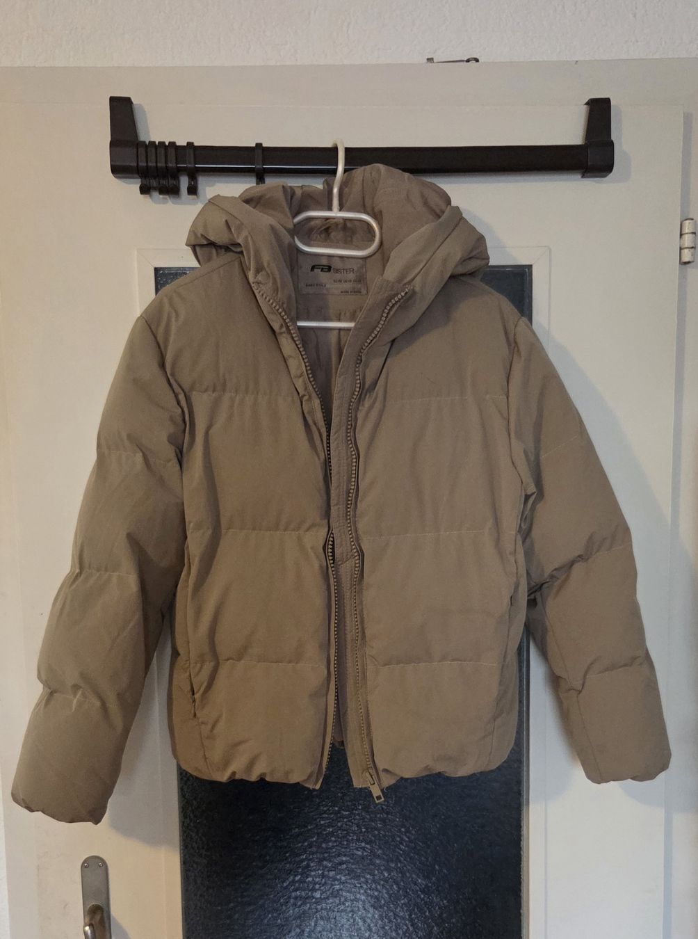 Jacken: Winterjacke Gr. XS – Neu (gemäss Beschreibung) aus Embrach von Singvall