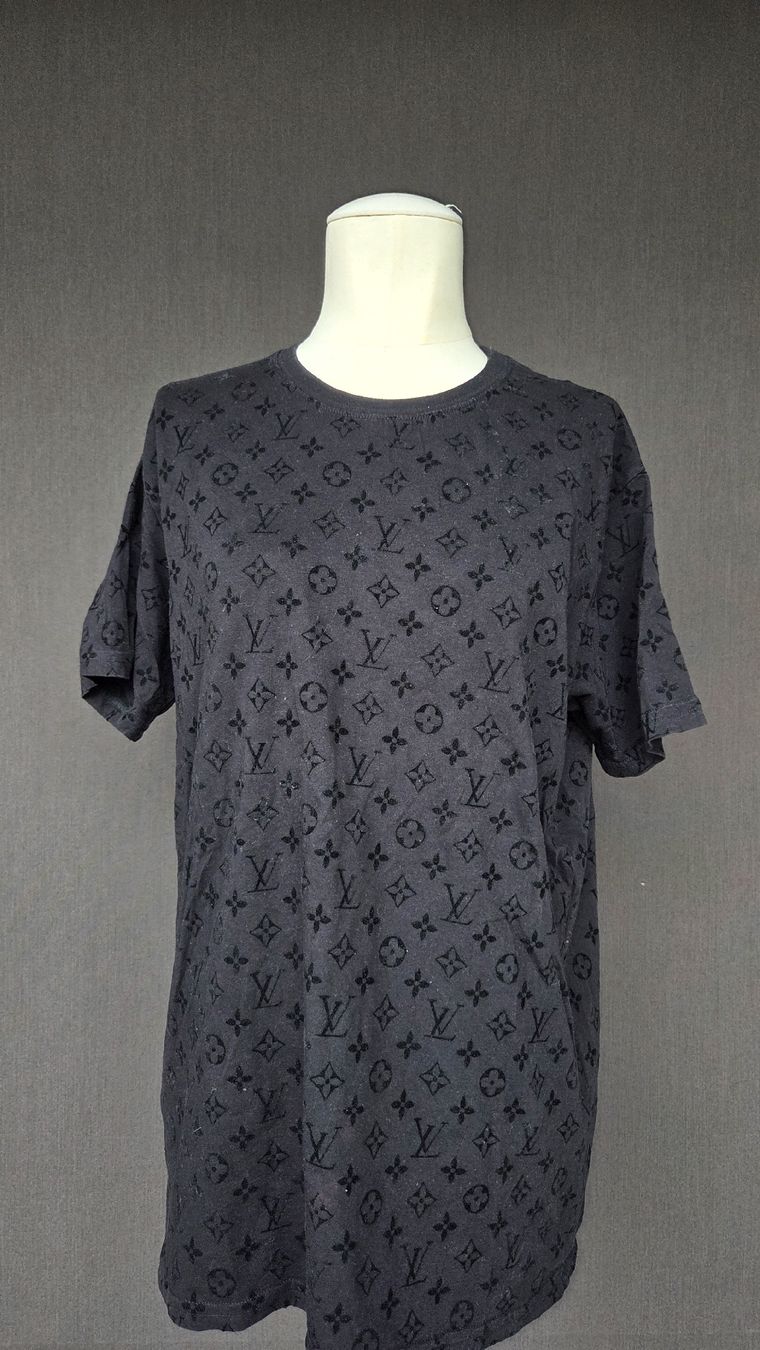 T-shirt: 2x T-Shirt in L – Usato da Kreuzlingen venduto da MeinKleinesAtelier 1