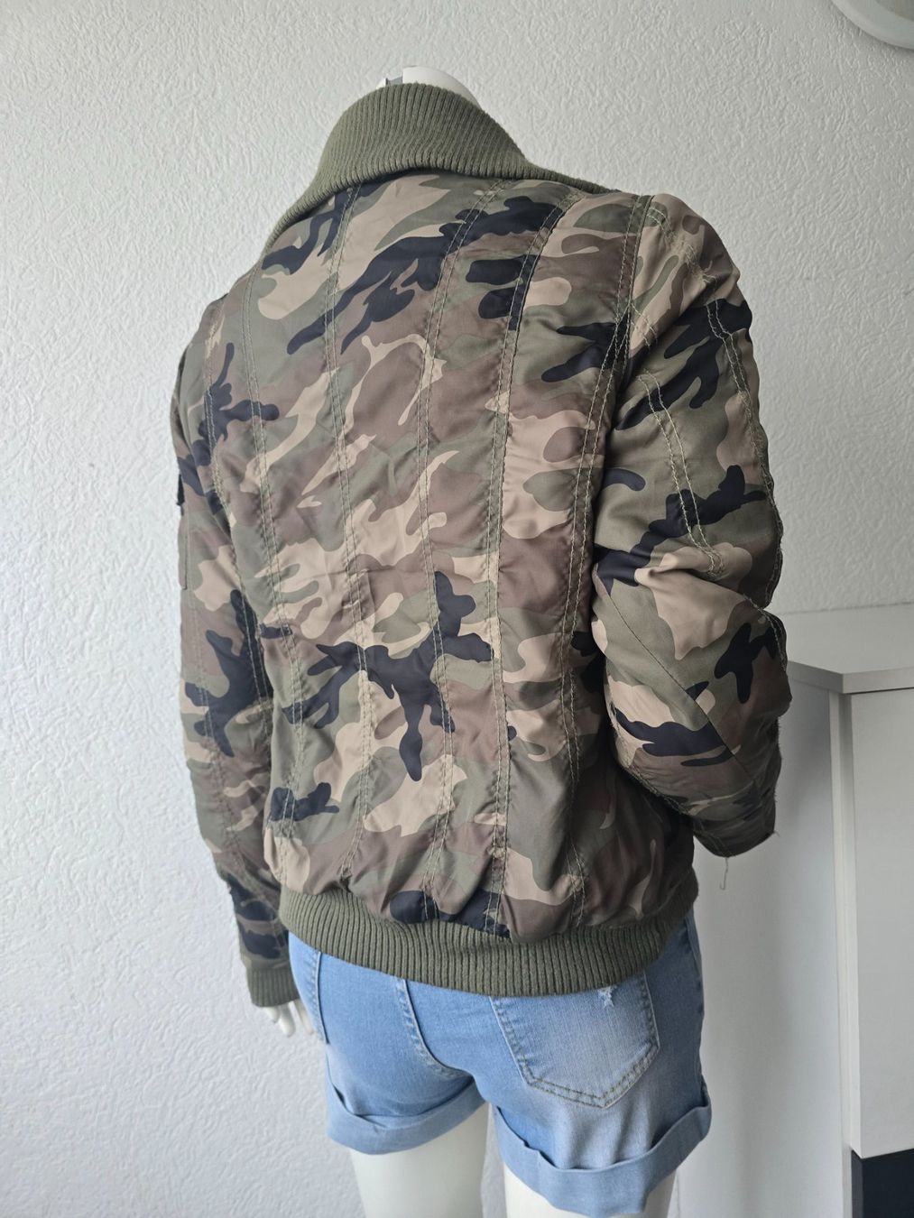 Jacken: Veste  stye bombers T-M – Neu (gemäss Beschreibung) aus Les Verrières von kitel79 9