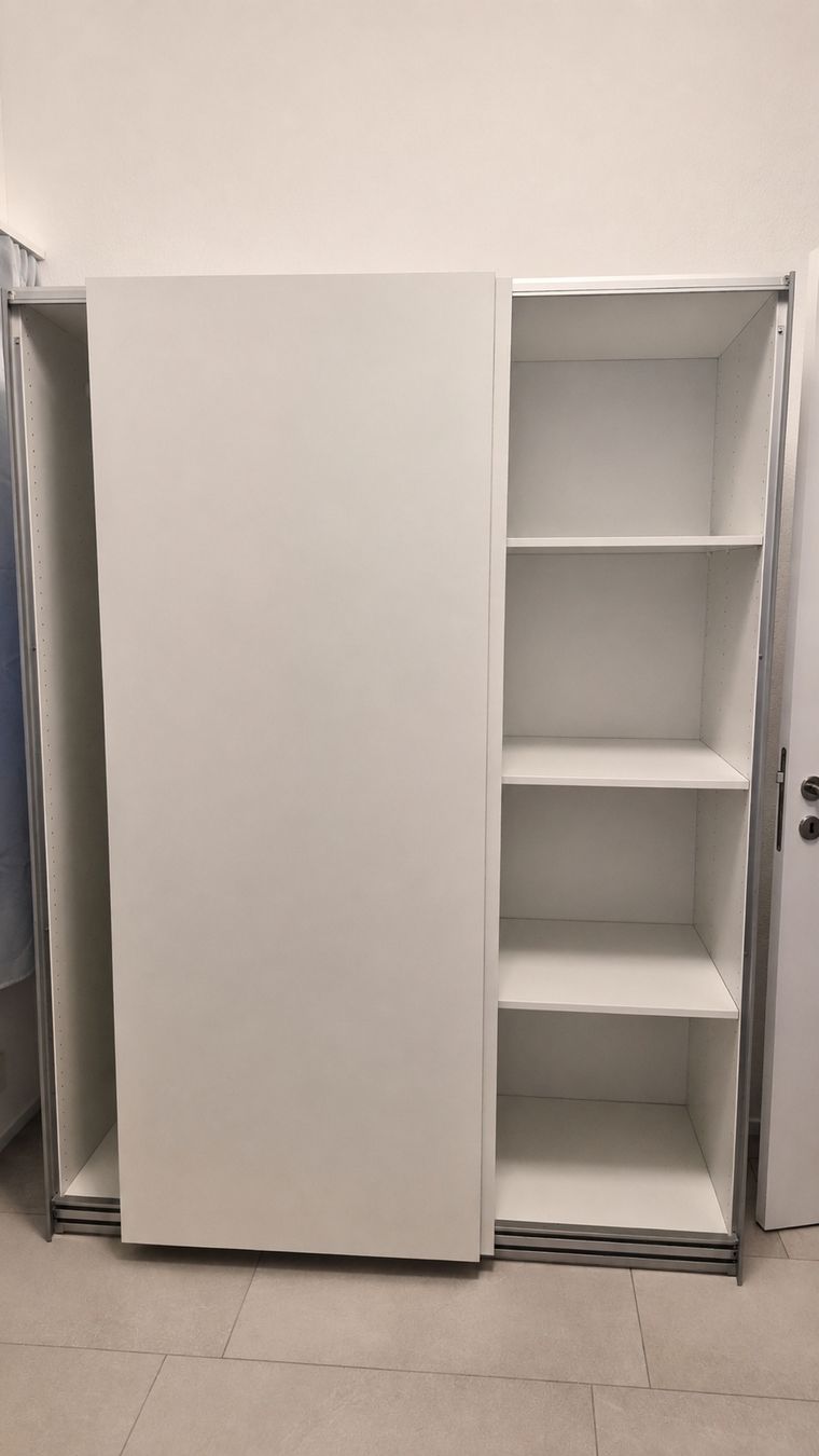 Ikea Porte manteau: Schrank Garderobe  – D'occasion à Reinach AG par ang_mr79