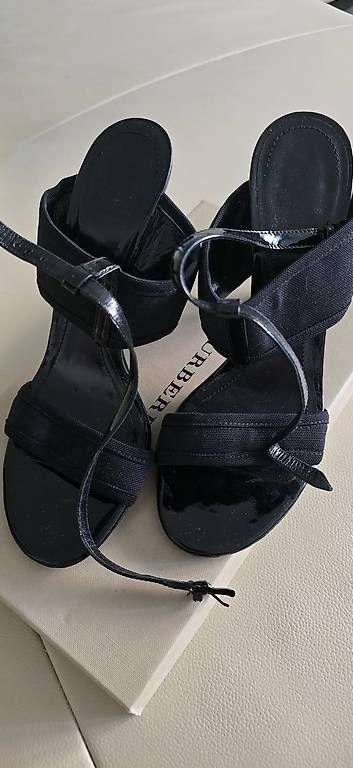 Damenschuhe: Burberry schuhe / party schuhe – Gebraucht aus Zürich von joo_hrd5 2