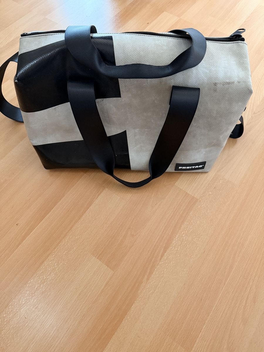 Freitag Borse: Freitag F45 Lois – Usato da Weiningen TG venduto da kuefabio