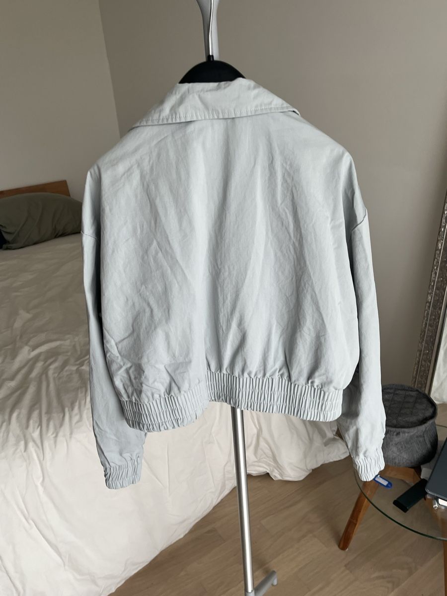 Lotti di vestiti: Cropped cargo jacket with skirt – Nuovo (secondo la descrizione) da Zürich venduto da olg_m6st 4