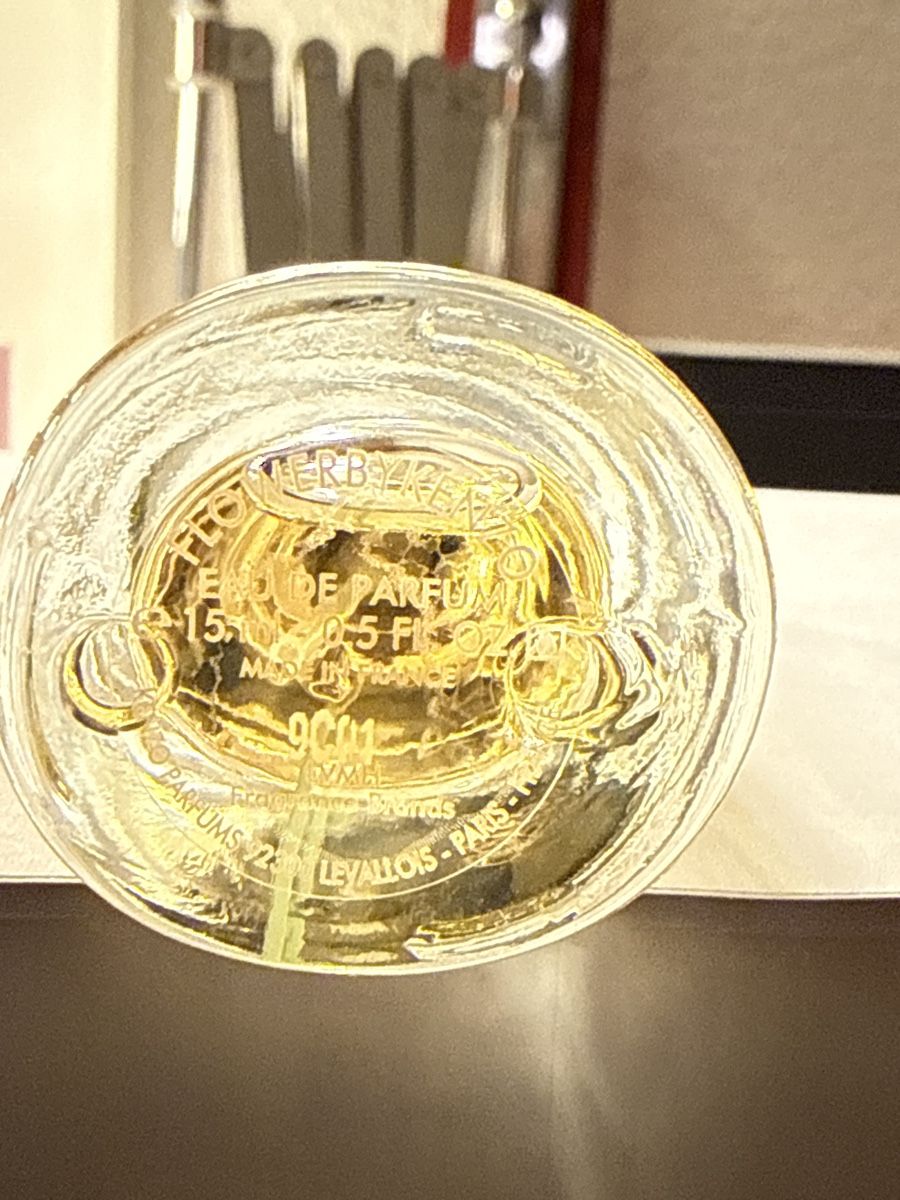 Kenzo Profumi & Eau de Toilette: Kenzo FlowerbyKenzo Eau de Parfum 15ml – Nuovo (secondo la descrizione) da Pieterlen venduto da Ksenia3003 1