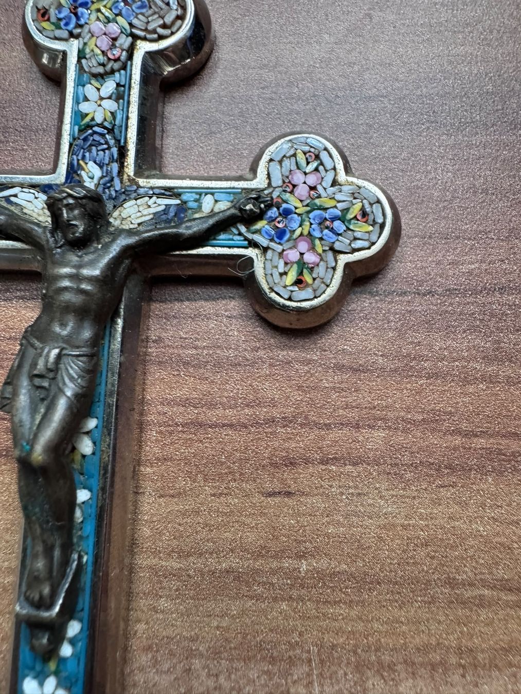 Tutte le decorazioni: Kruzifix mit Mimimosaik, 13cm – Usato da Eschlikon TG venduto da zuzanka80 4