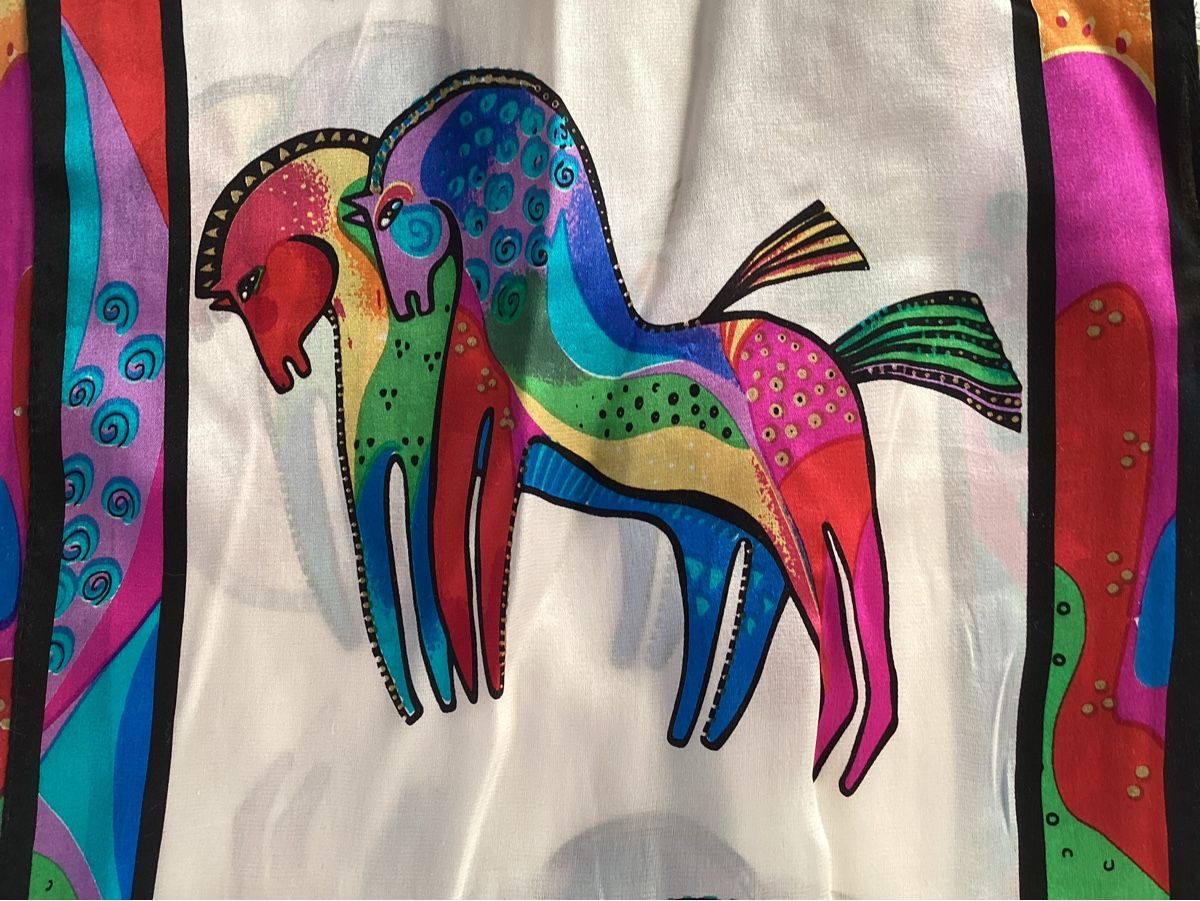 Foulards & écharpes: Seidenschal, 100% Seide, Pferde Print Bunt ! – Neuf (Voir description) à Schöfflisdorf par seahorse61