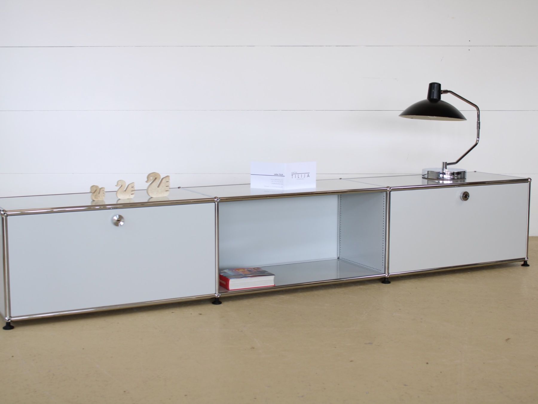 USM Kommoden: USM Lowboard in Lichtgrau – Gebraucht aus Meinisberg von atelier_TILIJA 8