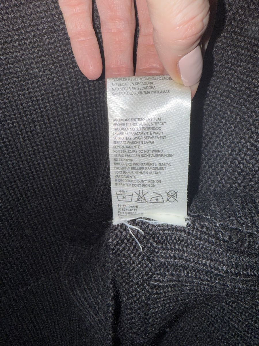Diesel Pullover & Sweatshirts: Damen Diesel Strickpullover Gr. M schwarz V-Ausschnitt Stick – Gebraucht aus Zürich von JOD213 4