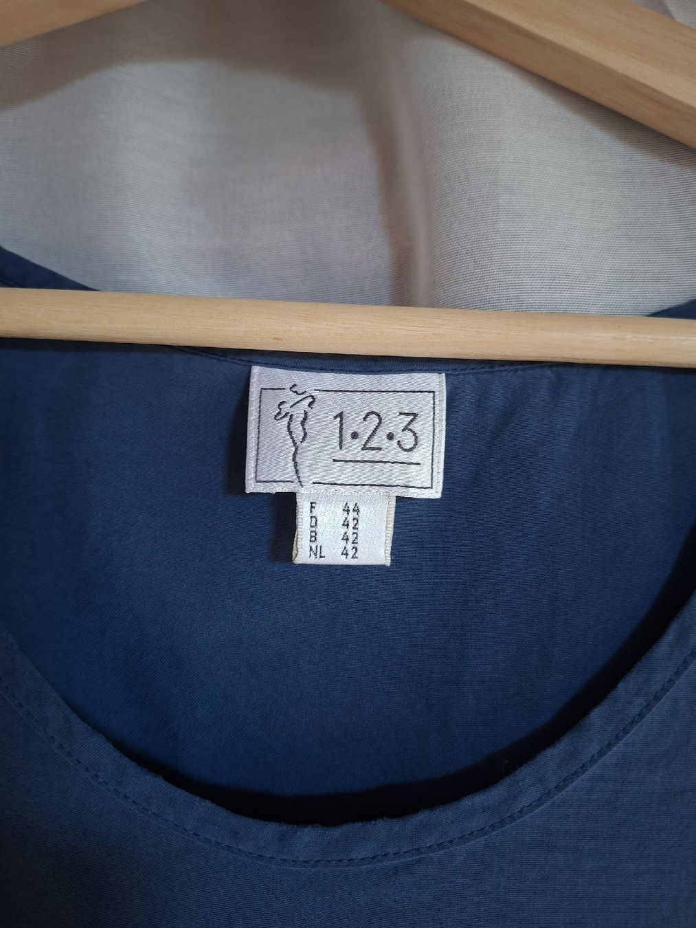 Top: Top vintage 1.2.3 - Taille L – Usato da Lausanne venduto da Super-cerise 1