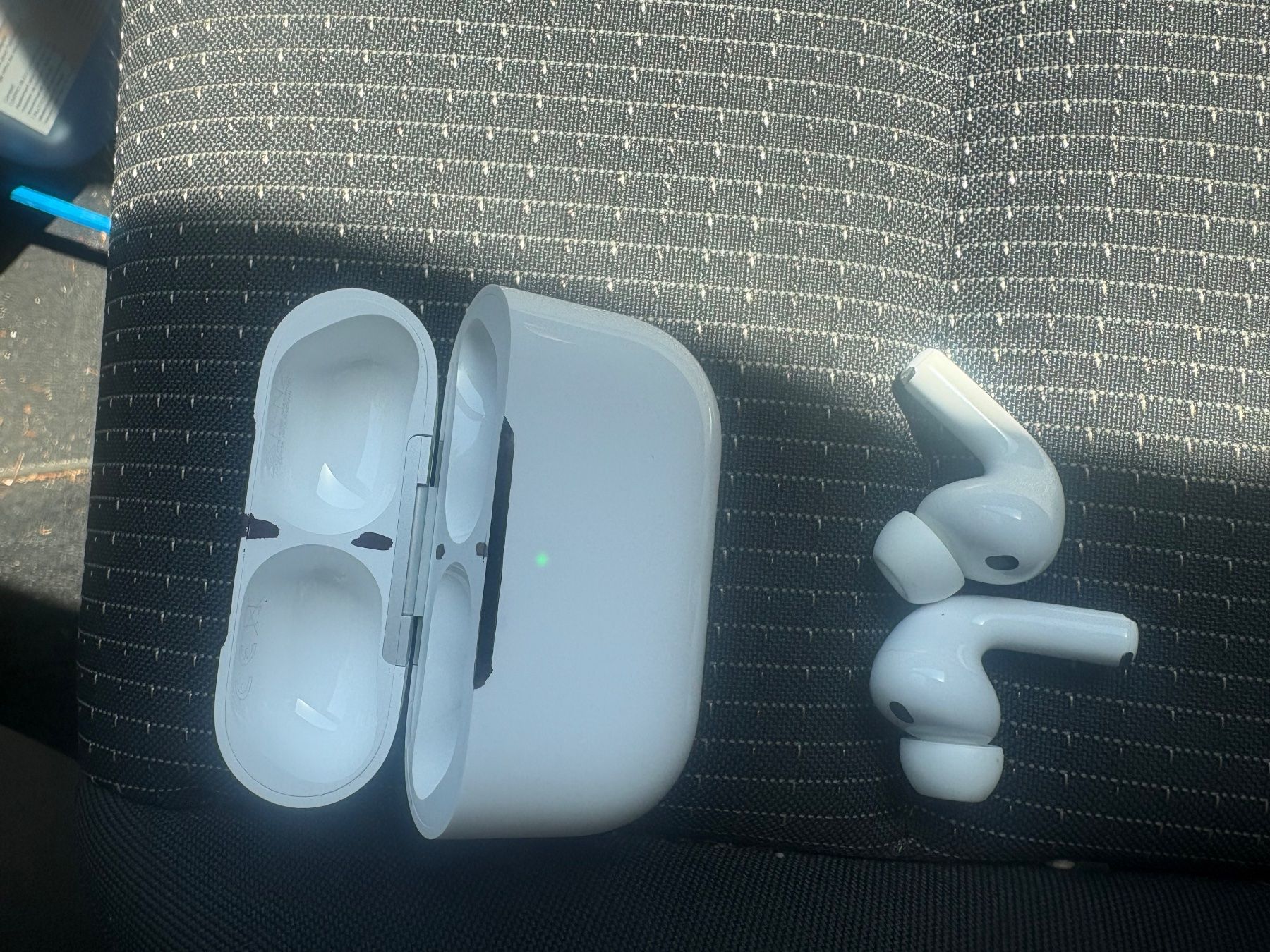 Apple Kopfhörer: AirPods Pro 3 Apple écouteurs – Neu (gemäss Beschreibung) aus RAVOIRE von jo27 1