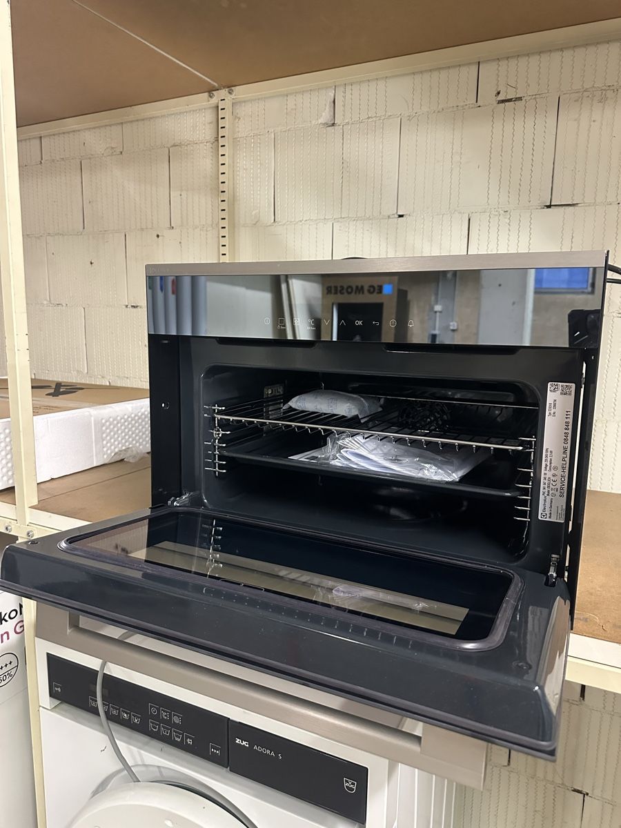 Electrolux Appareils de cuisine: Einbaubackofen NEU – Neuf (Voir description) à wattenwil par boehlen77