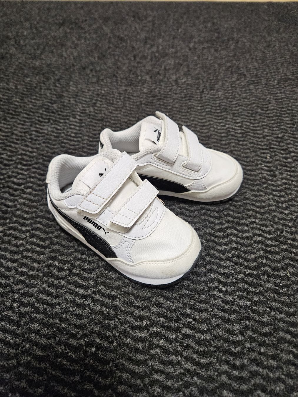 Puma Schuhe für Jungen: Puma Schuhe Gr.22 wie neu – Neu (gemäss Beschreibung) aus Wallenwil von Alain2010 1
