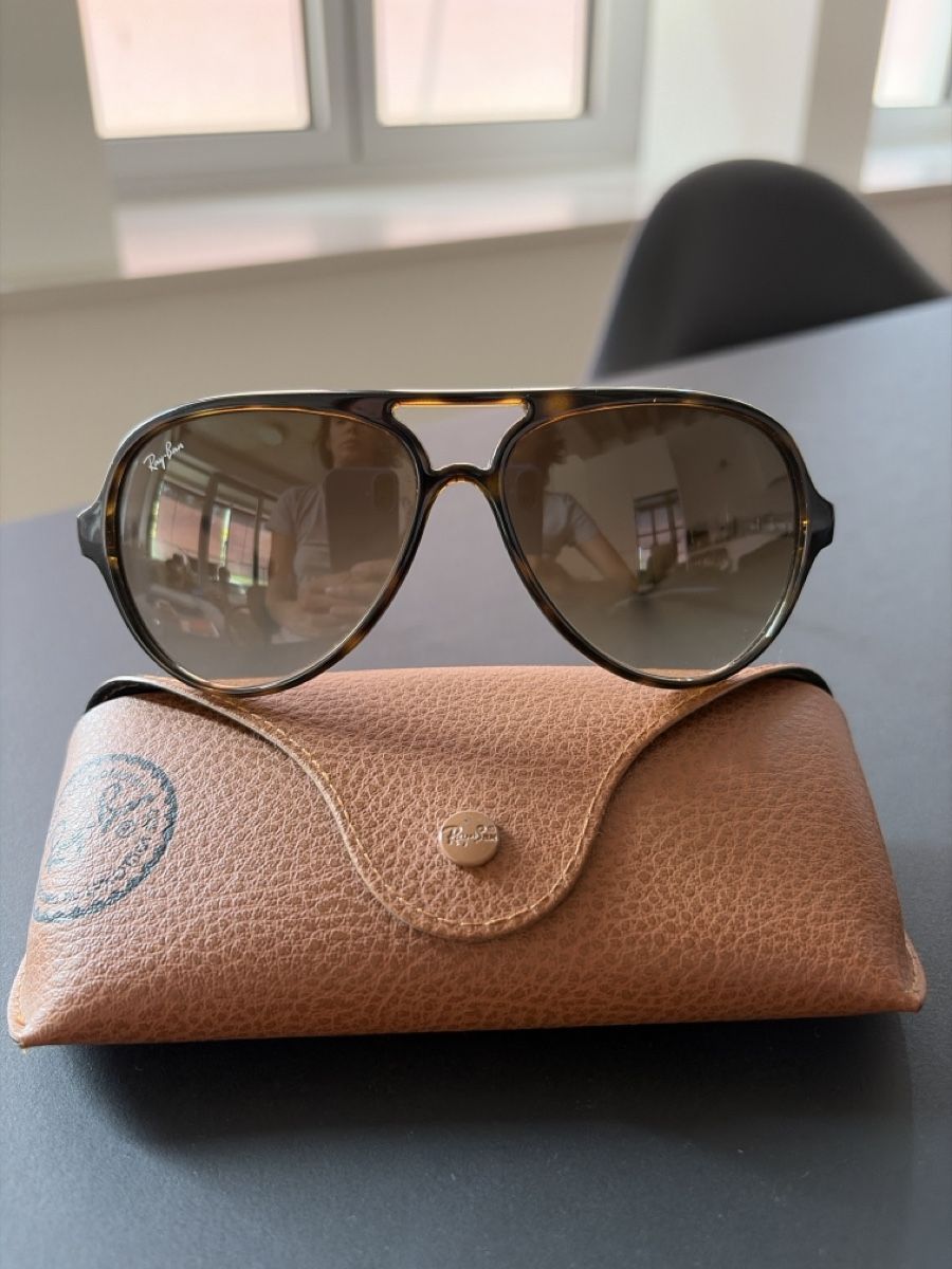 Ray-Ban Brillen & Gläser: Ray Ban CATS 5000 Sonnenbrille – Neu (gemäss Beschreibung) aus Baden von sorayadf