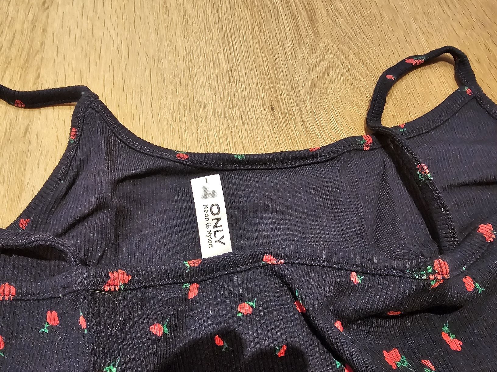 Only Tops: 2 Blumen Tops L von Only – Neuf (Voir description) à Büttikon AG par PAM120319 4