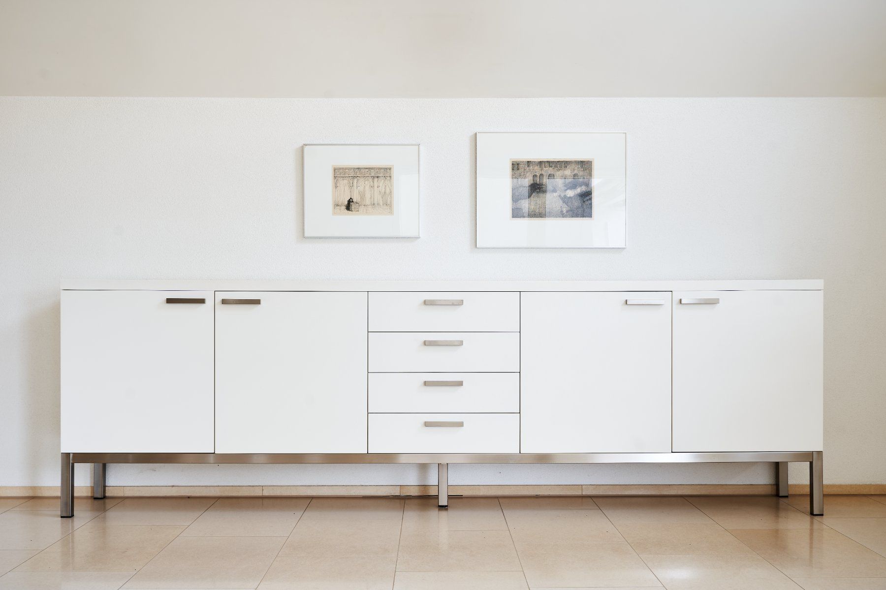 Weisses Sideboard 300 cm breit (Gebraucht) in Zürich für CHF 150 – nur Abholung auf Ricardo kaufen