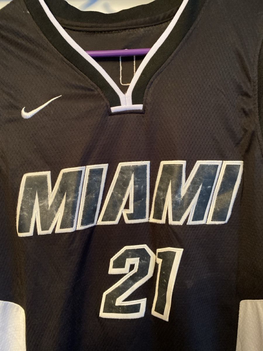 Nba Canottiere & Pantaloni: NBA Miami Heat Trikot Grösse 52 – Usato da sursee venduto da trilli-tralli 7
