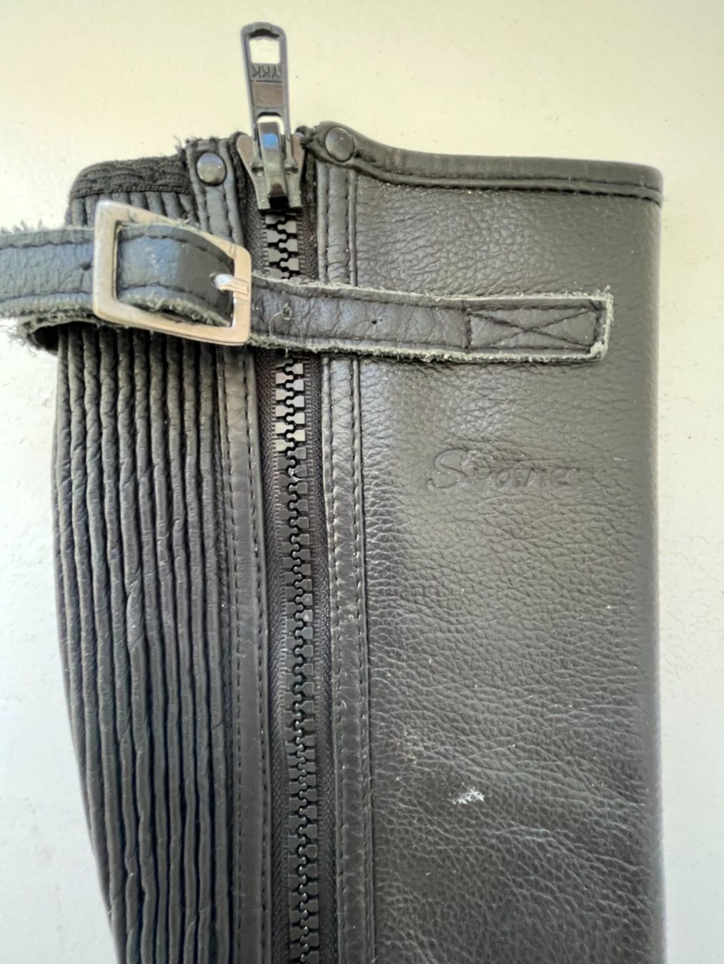 Stinchiere & Fasciature: Mini-chaps équitation Sydney cuir de vachette pleine fleur – Usato da Court venduto da Style_ambre 5