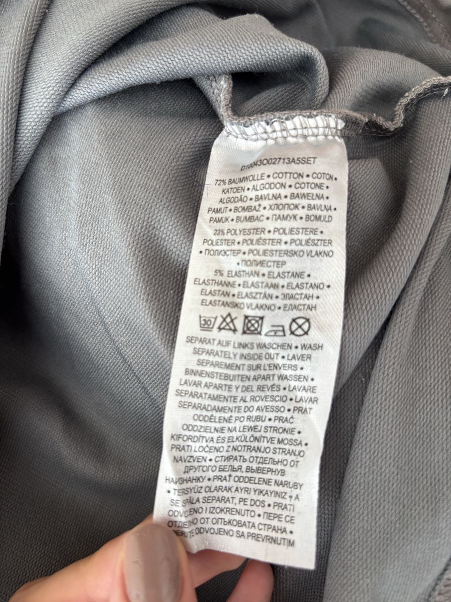 Lotti di vestiti: Jogginganzug Set grau mit Kapuze Sublevel Gr. S – Usato da Basel venduto da DressDrop 4